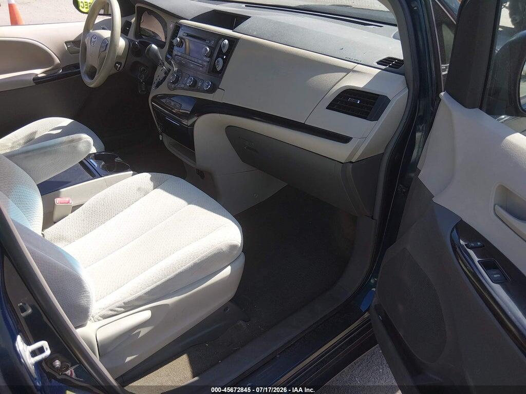 5TDKK3DC7BS155346 2011 TOYOTA SIENNA photo no. 5