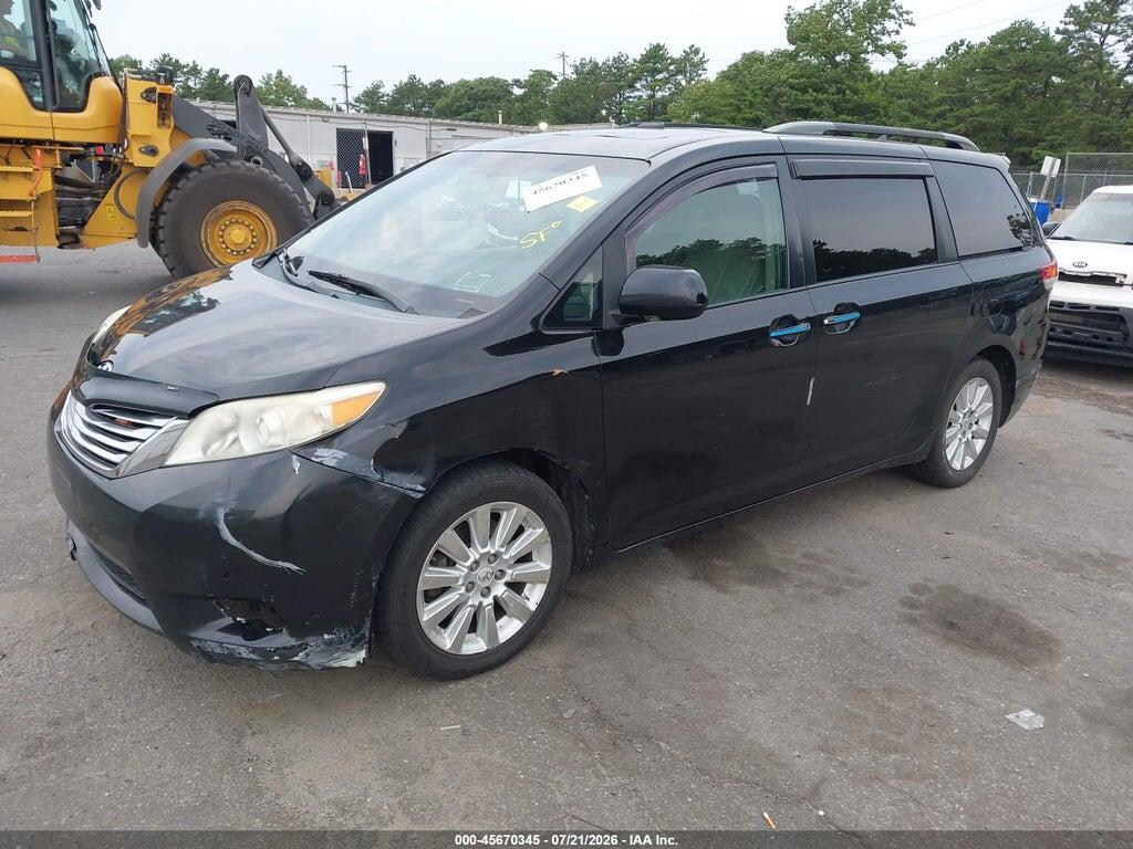 5TDDK3DCXBS019835 2011 TOYOTA SIENNA photo no. 2
