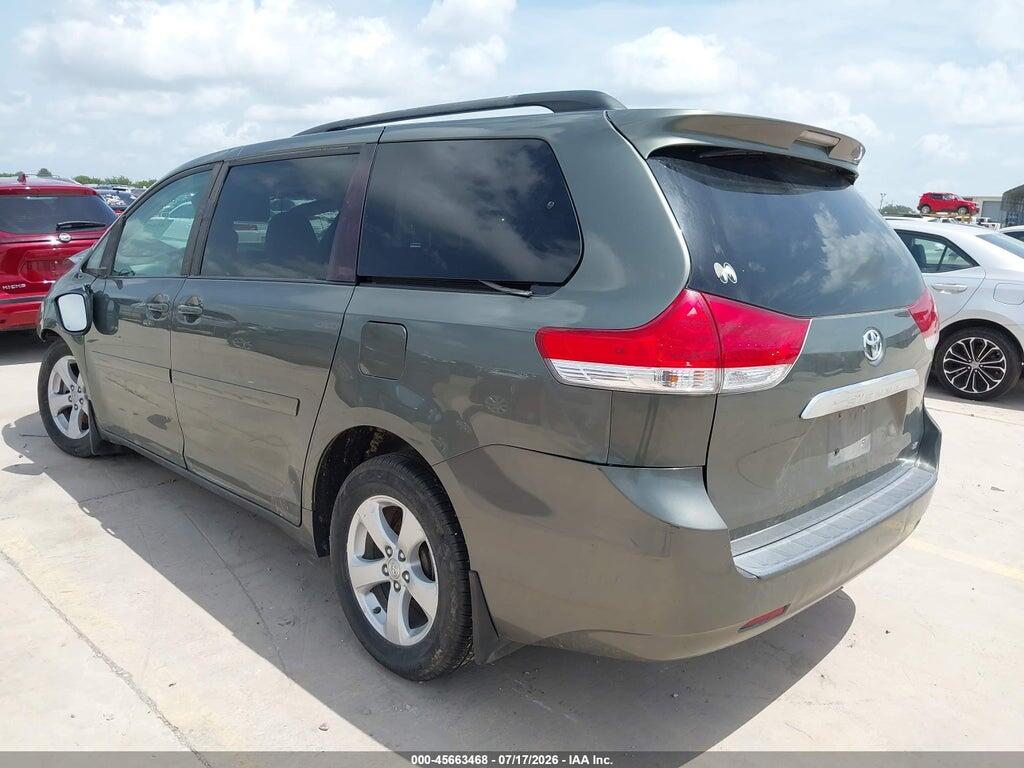 5TDKK3DC8BS031280 2011 TOYOTA SIENNA photo no. 3