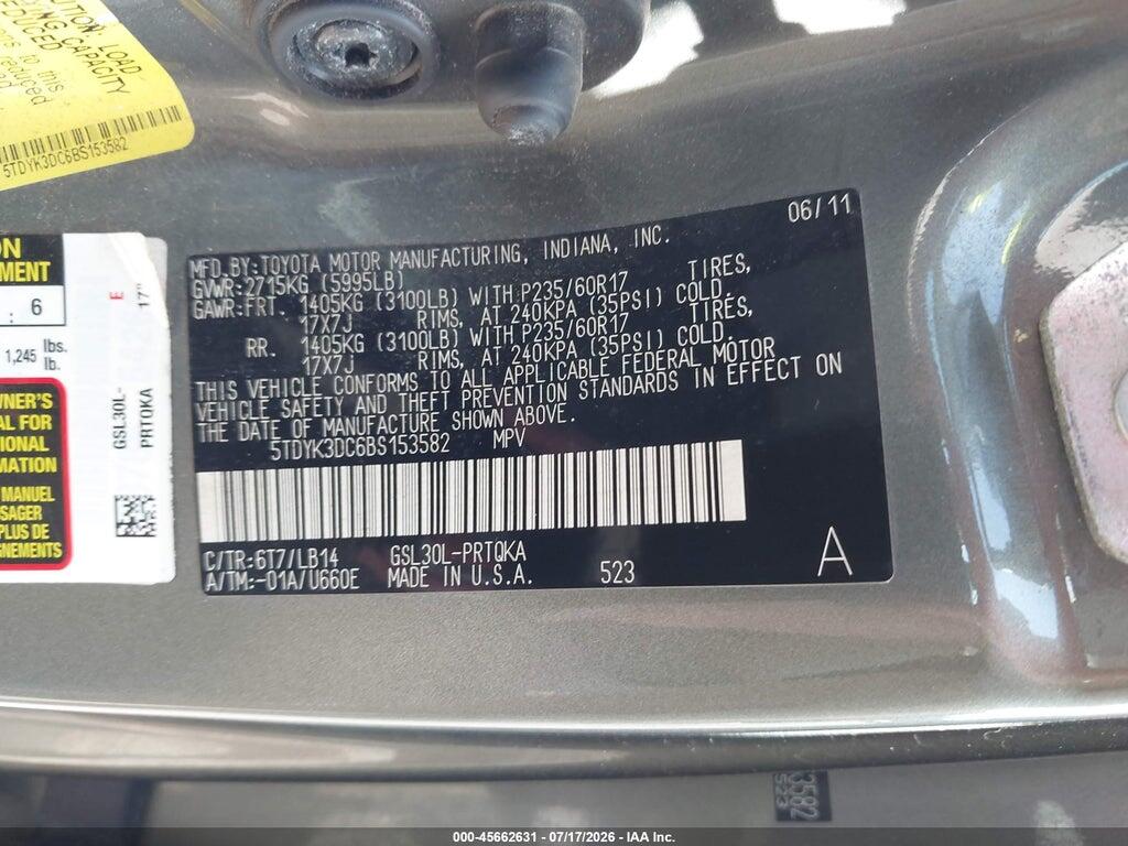 5TDYK3DC6BS153582 2011 TOYOTA SIENNA photo no. 9