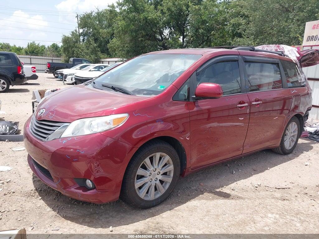 5TDDK3DC5BS019662 2011 TOYOTA SIENNA photo no. 2
