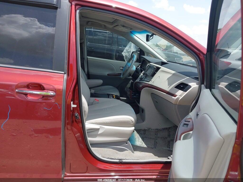 5TDDK3DC5BS019662 2011 TOYOTA SIENNA photo no. 5