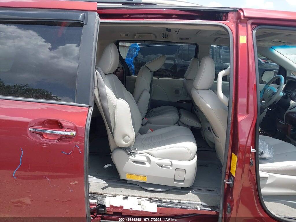 5TDDK3DC5BS019662 2011 TOYOTA SIENNA photo no. 8