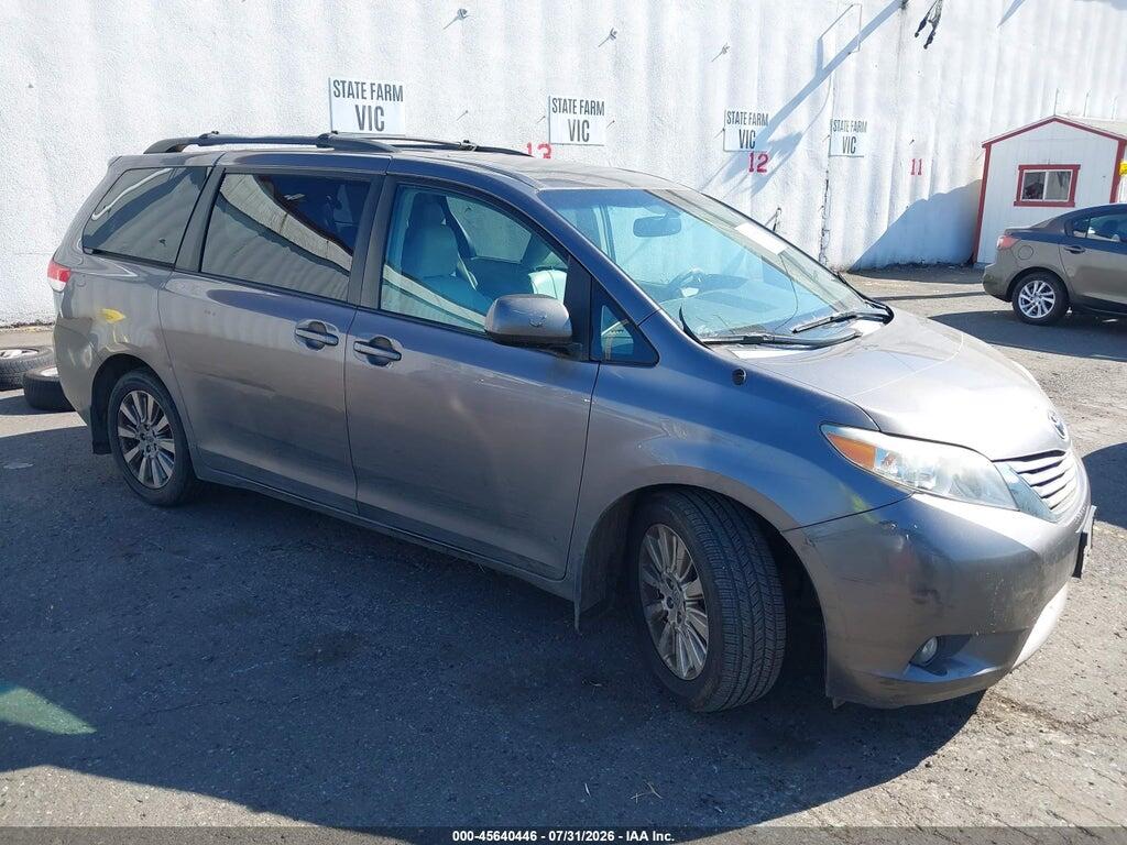 5TDDK3DC3BS007526 2011 TOYOTA SIENNA photo no. 1