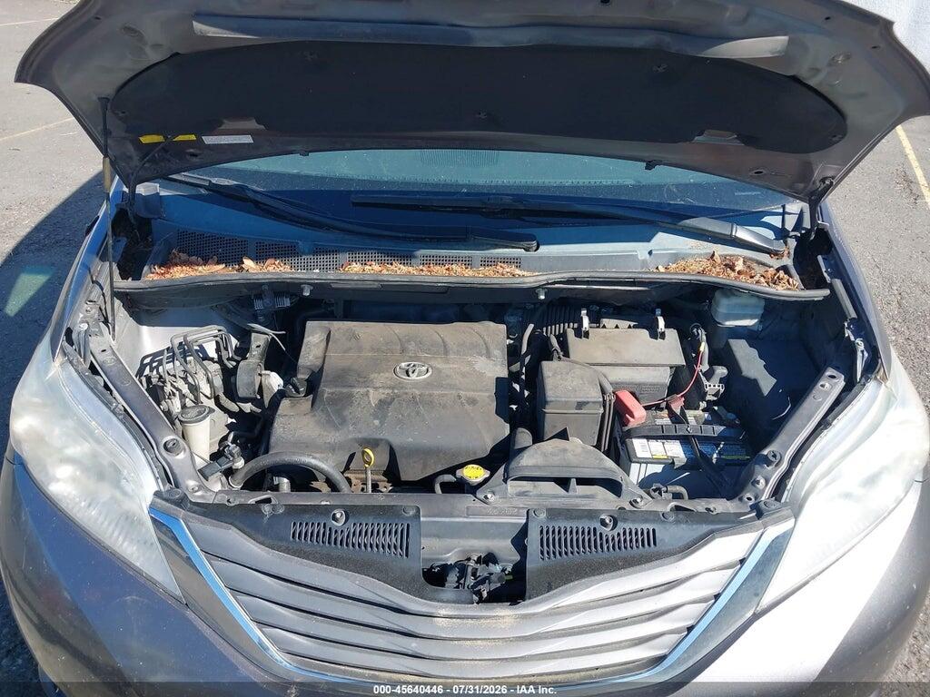 5TDDK3DC3BS007526 2011 TOYOTA SIENNA photo no. 10
