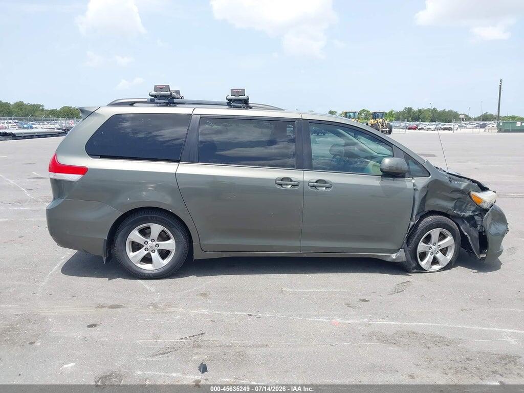 5TDKK3DC6BS156309 2011 TOYOTA SIENNA photo no. 12