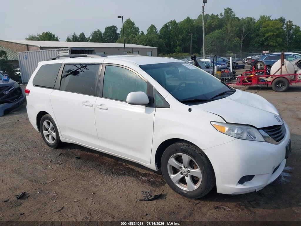 5TDKK3DC2BS162124 2011 TOYOTA SIENNA photo no. 1