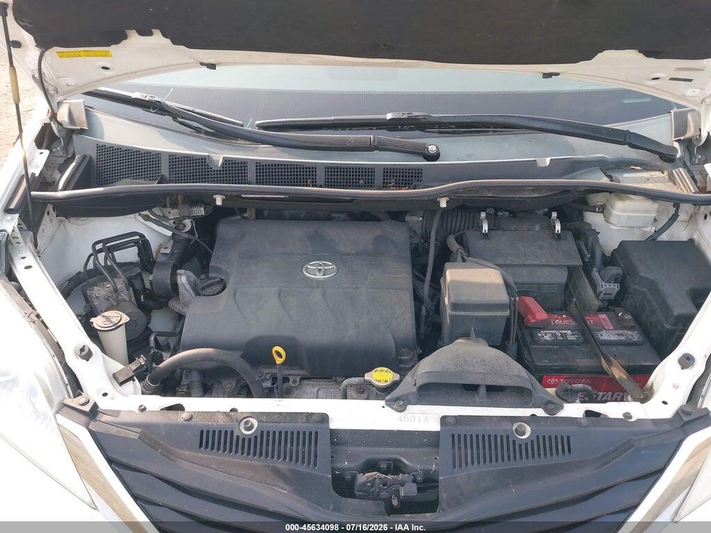 5TDKK3DC2BS162124 2011 TOYOTA SIENNA photo no. 10
