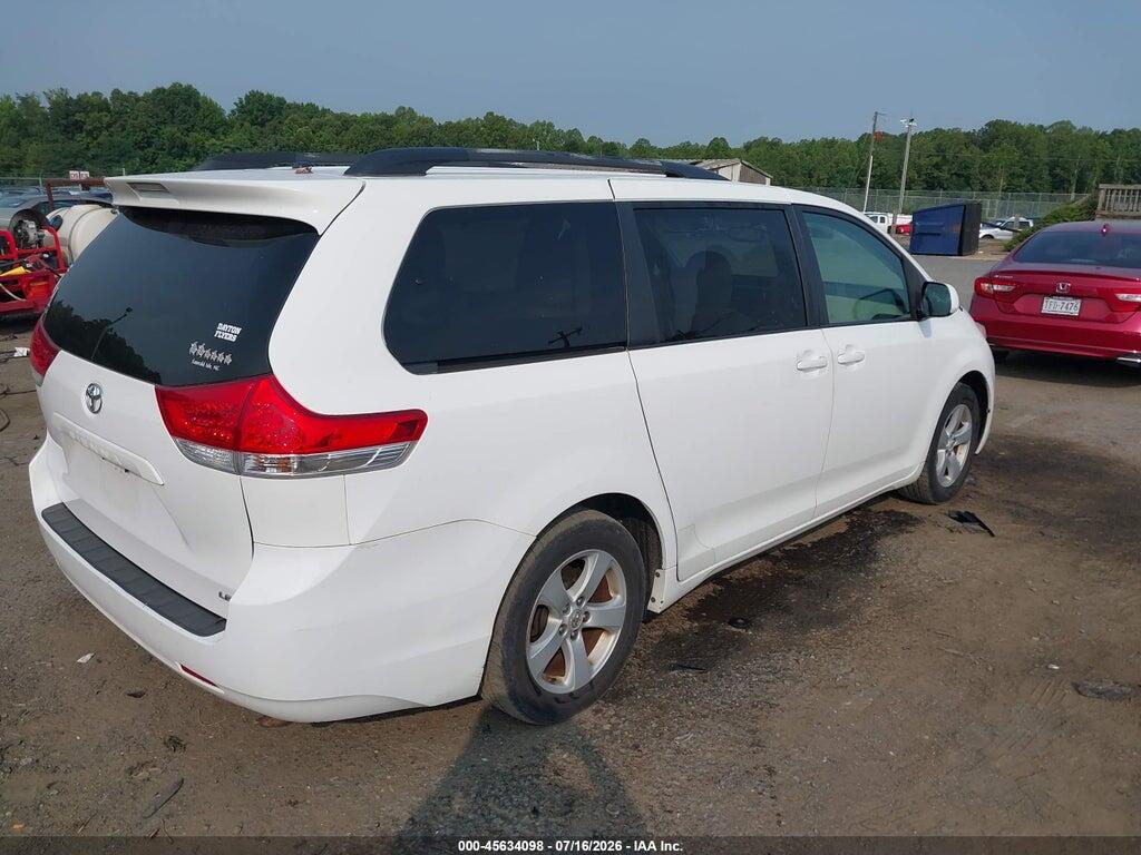 5TDKK3DC2BS162124 2011 TOYOTA SIENNA photo no. 4
