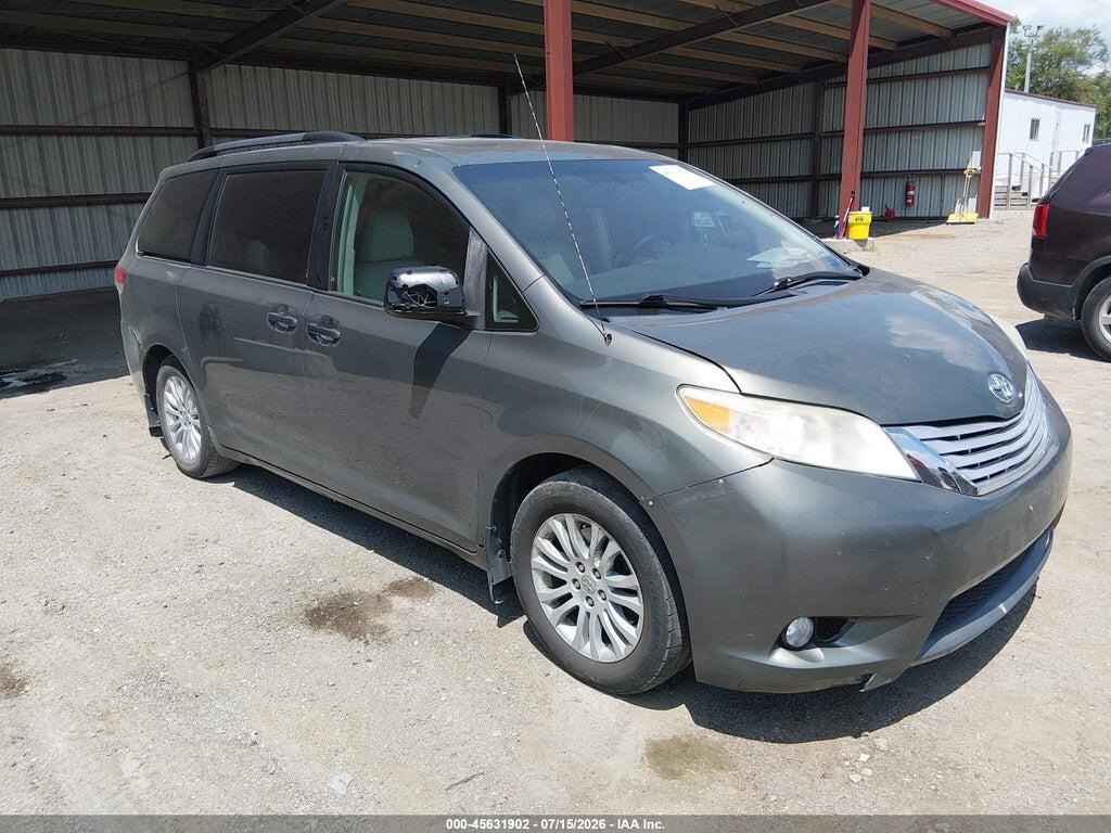 5TDYK3DC1BS117363 2011 TOYOTA SIENNA photo no. 1