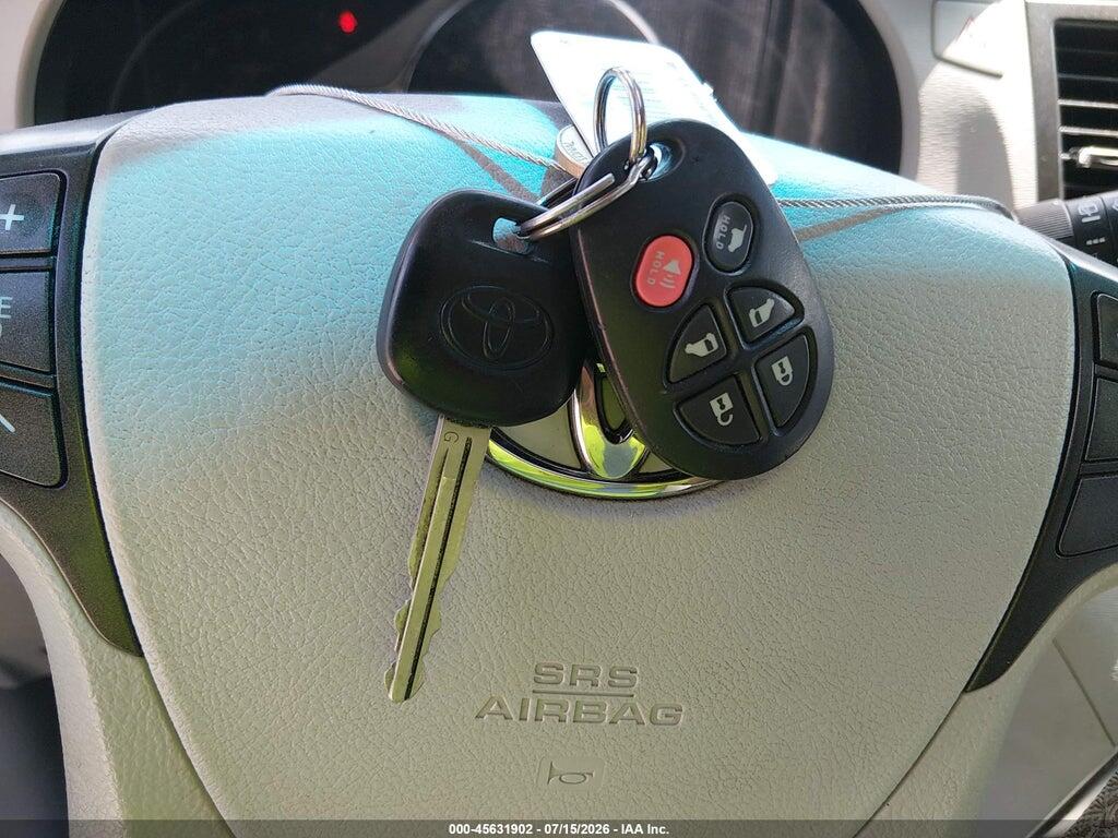 5TDYK3DC1BS117363 2011 TOYOTA SIENNA photo no. 11