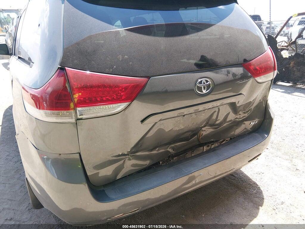 5TDYK3DC1BS117363 2011 TOYOTA SIENNA photo no. 6