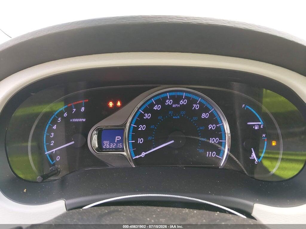5TDYK3DC1BS117363 2011 TOYOTA SIENNA photo no. 7