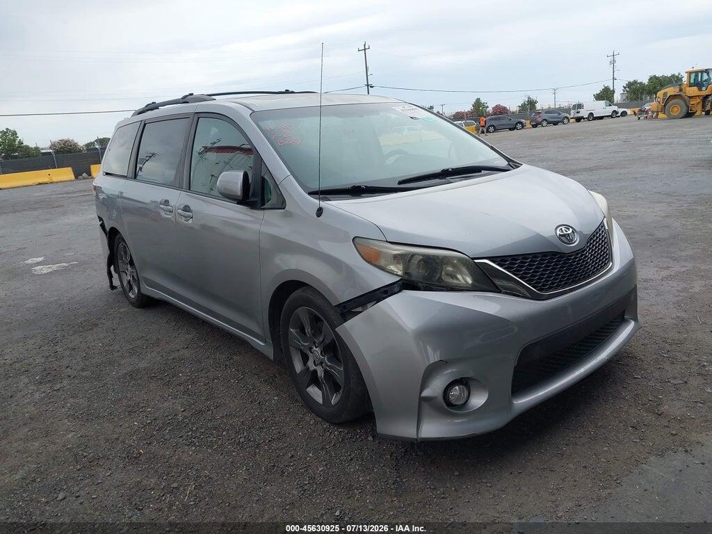 5TDXK3DC8BS159475 2011 TOYOTA SIENNA photo no. 1