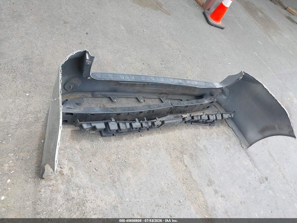 5TDXK3DC8BS159475 2011 TOYOTA SIENNA photo no. 12