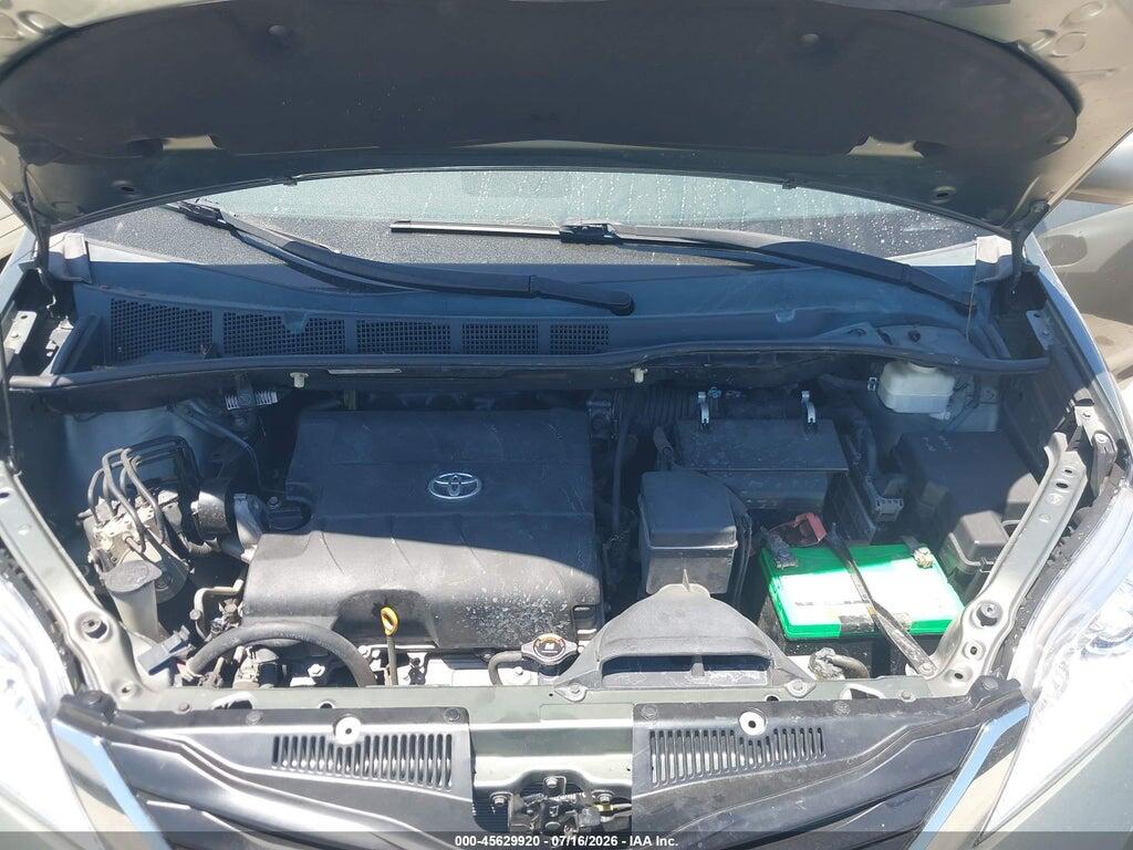 5TDKK3DC8BS043252 2011 TOYOTA SIENNA photo no. 10