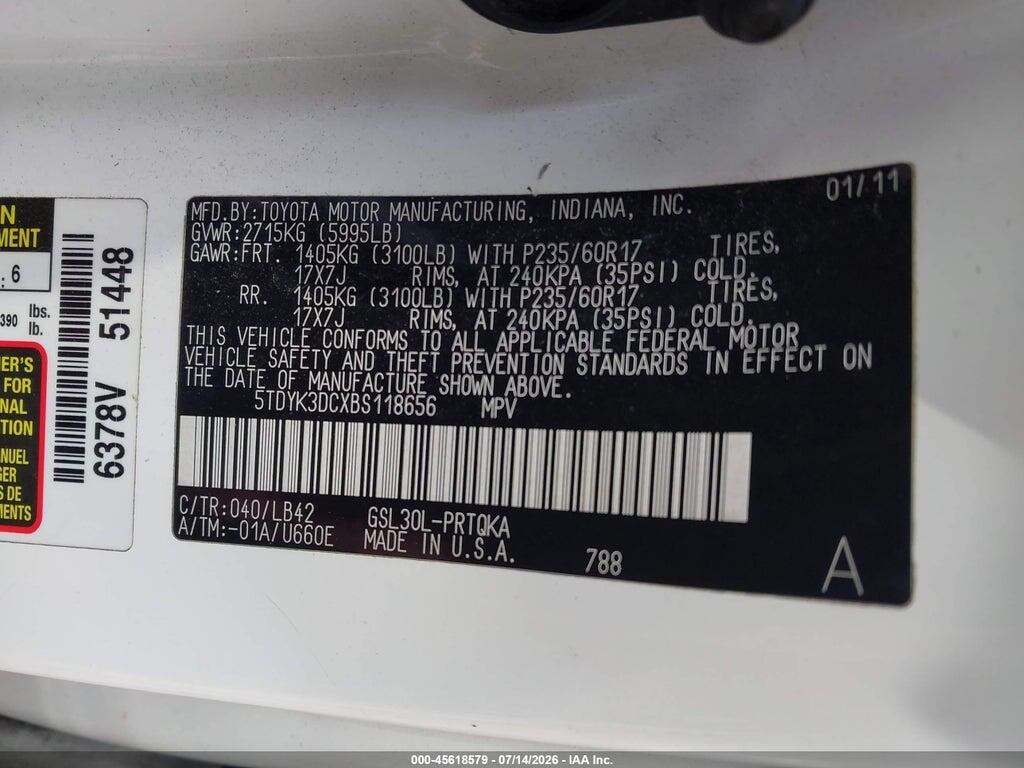 5TDYK3DCXBS118656 2011 TOYOTA SIENNA photo no. 9