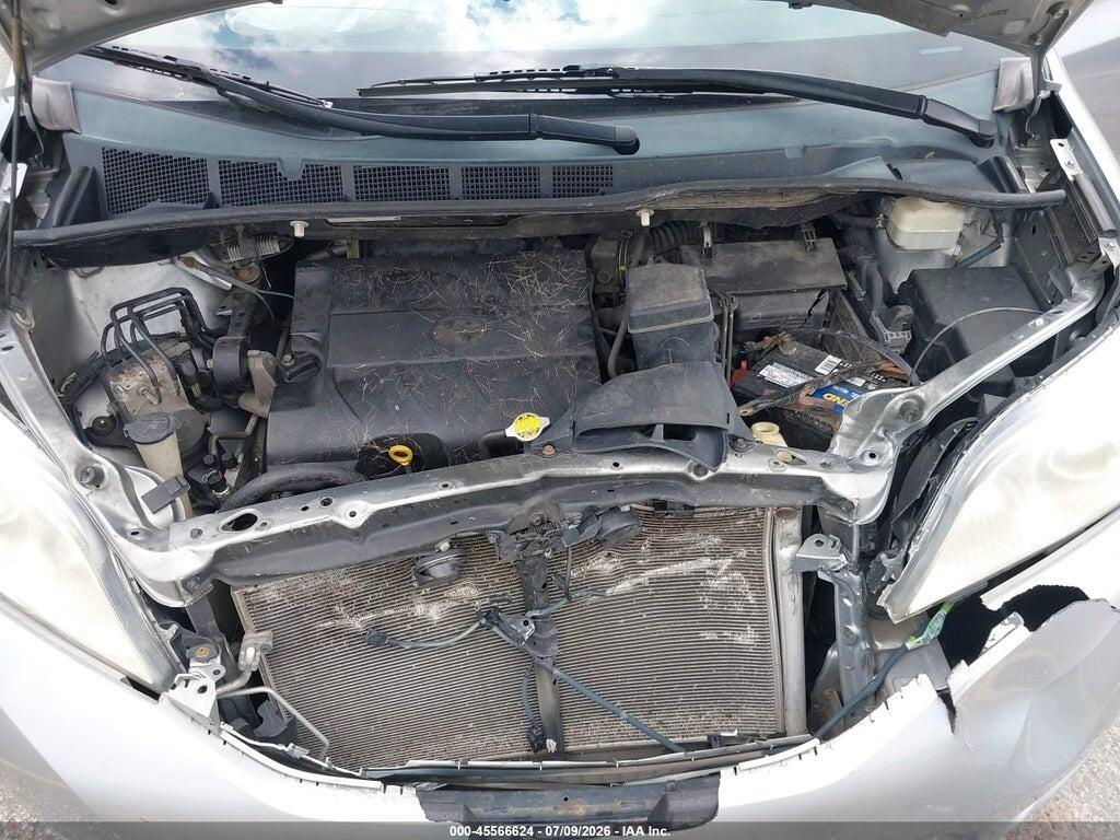 5TDDK3DC5BS008659 2011 TOYOTA SIENNA photo no. 10