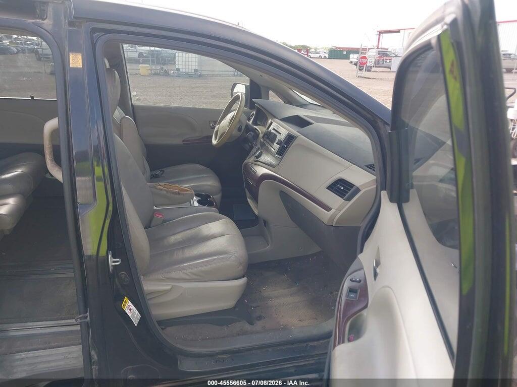 5TDYK3DC7BS168463 2011 TOYOTA SIENNA photo no. 5