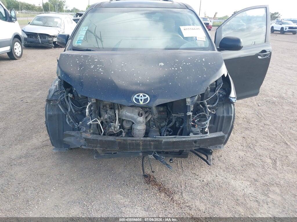 5TDYK3DC7BS168463 2011 TOYOTA SIENNA photo no. 6