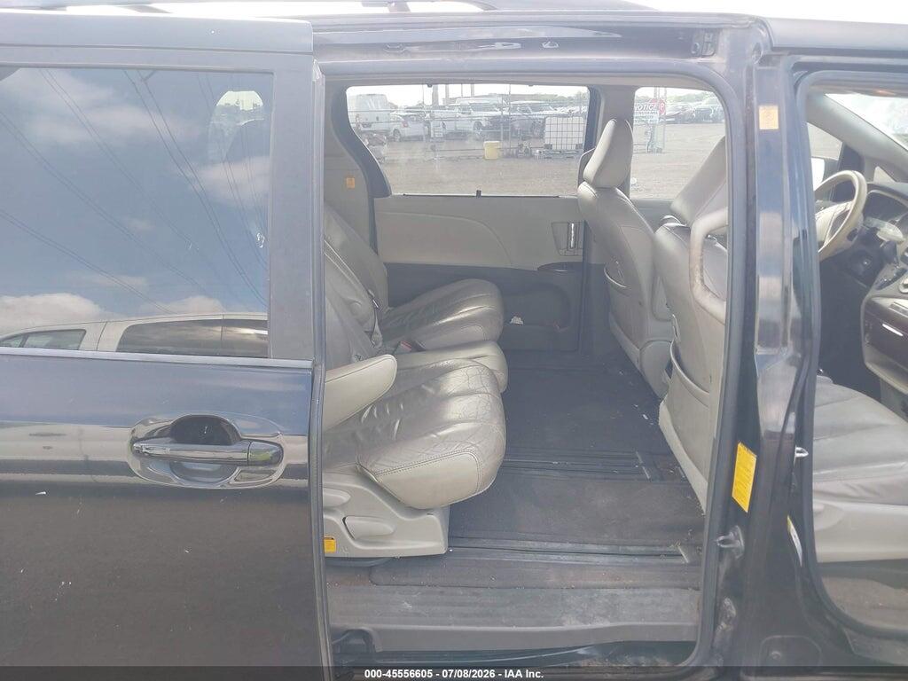 5TDYK3DC7BS168463 2011 TOYOTA SIENNA photo no. 8