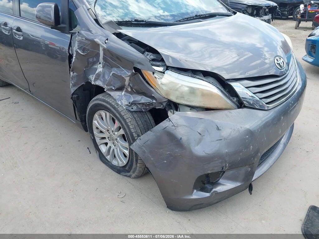 5TDYK3DC3BS154124 2011 TOYOTA SIENNA photo no. 6