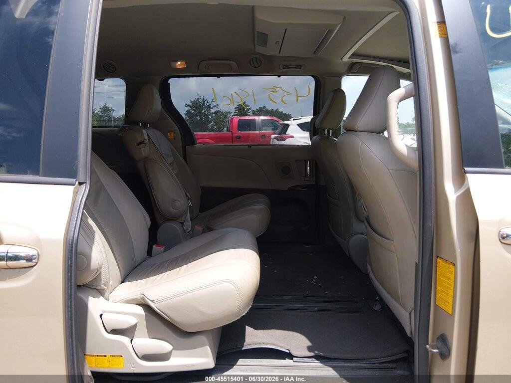 5TDYK3DC5BS139480 2011 TOYOTA SIENNA photo no. 8