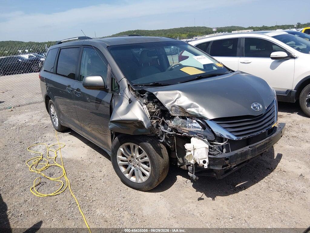 5TDYK3DC4BS106177 2011 TOYOTA SIENNA photo no. 1
