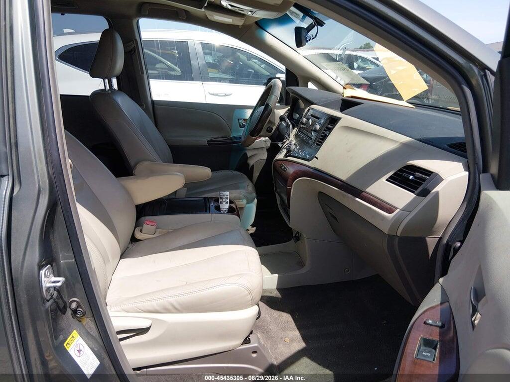 5TDYK3DC4BS106177 2011 TOYOTA SIENNA photo no. 5