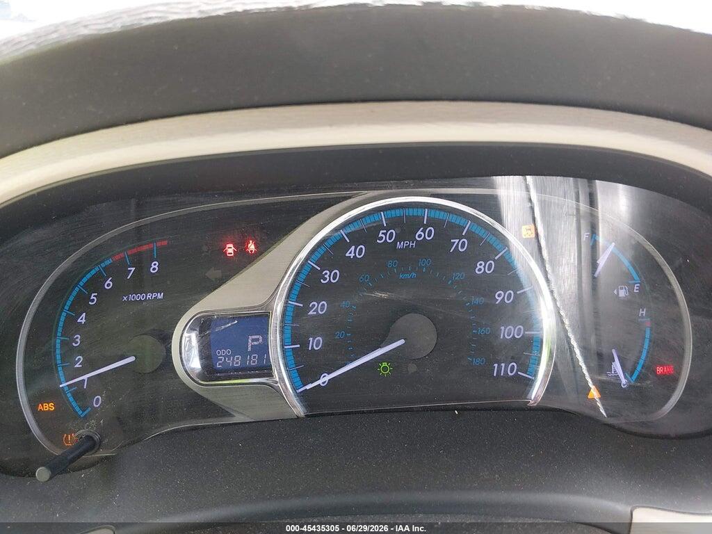 5TDYK3DC4BS106177 2011 TOYOTA SIENNA photo no. 7