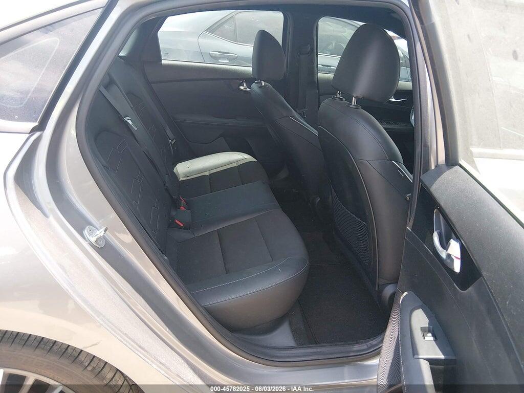 3KPF54AD9NE492269 2022 KIA FORTE photo no. 8