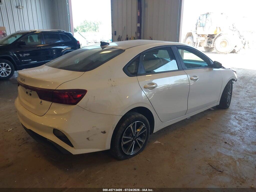 3KPF24AD5NE441845 2022 KIA FORTE photo no. 4