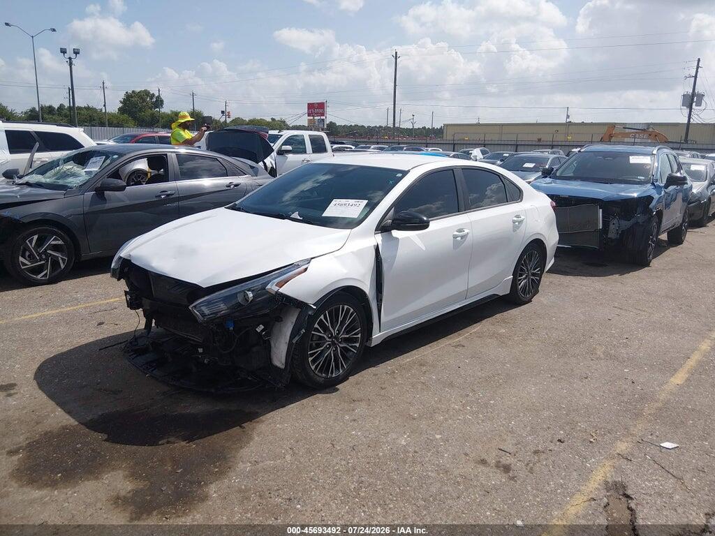 3KPF54AD0NE429237 2022 KIA FORTE photo no. 2