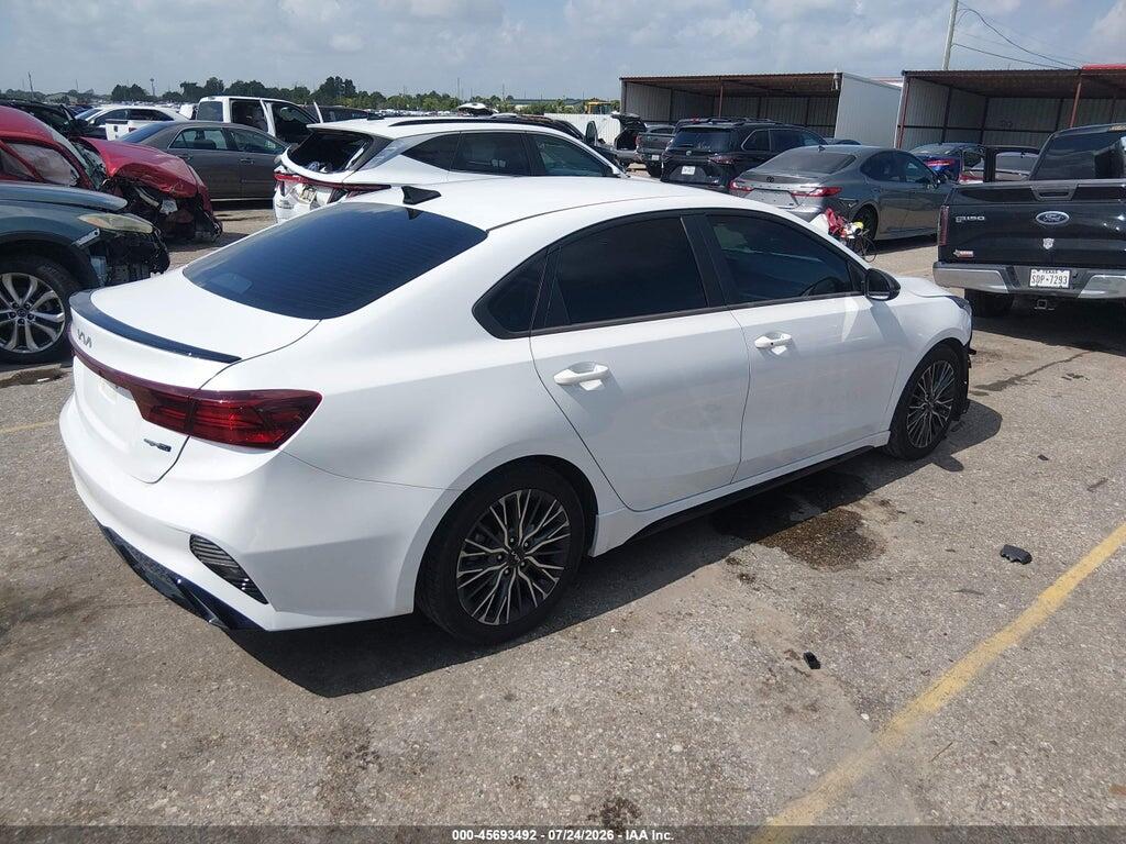 3KPF54AD0NE429237 2022 KIA FORTE photo no. 4