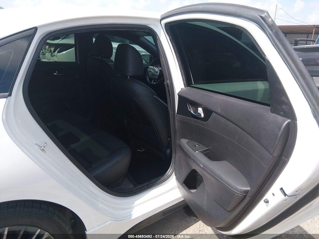 3KPF54AD0NE429237 2022 KIA FORTE photo no. 8