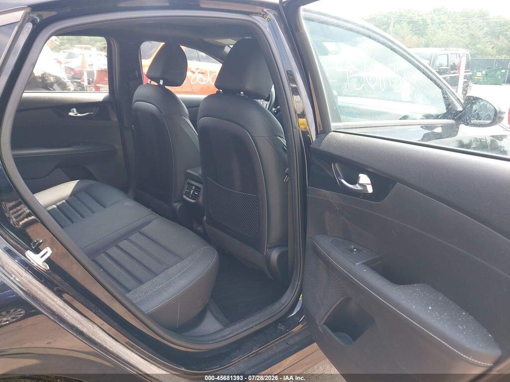 3KPF54AD0NE438455 2022 KIA FORTE photo no. 8