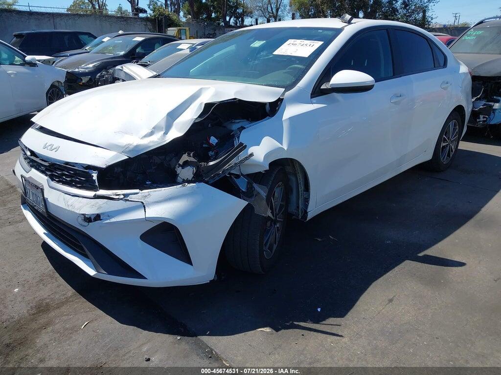 3KPF24AD6NE440428 2022 KIA FORTE photo no. 2