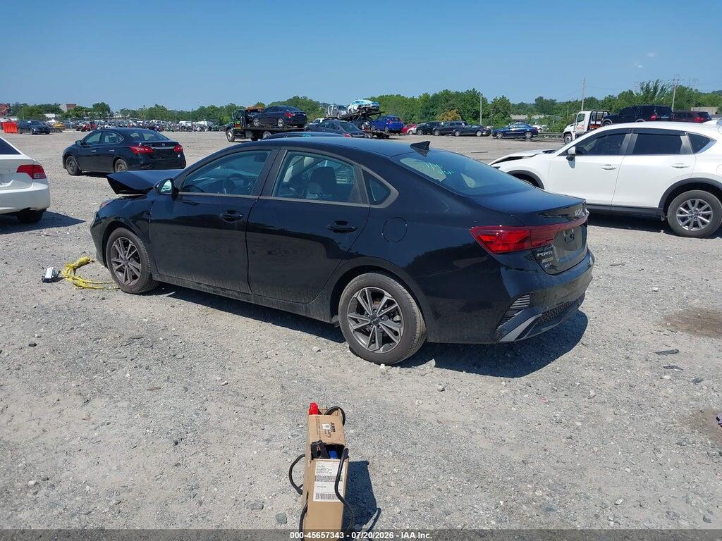 3KPF24AD6NE449873 2022 KIA FORTE photo no. 3