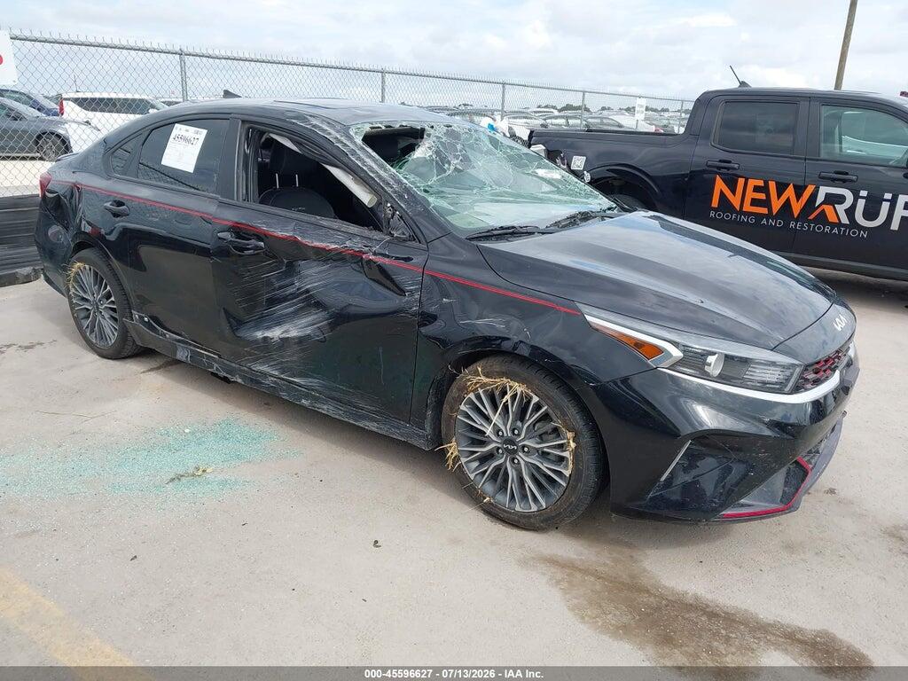 3KPF54AD5NE426544 2022 KIA FORTE photo no. 1