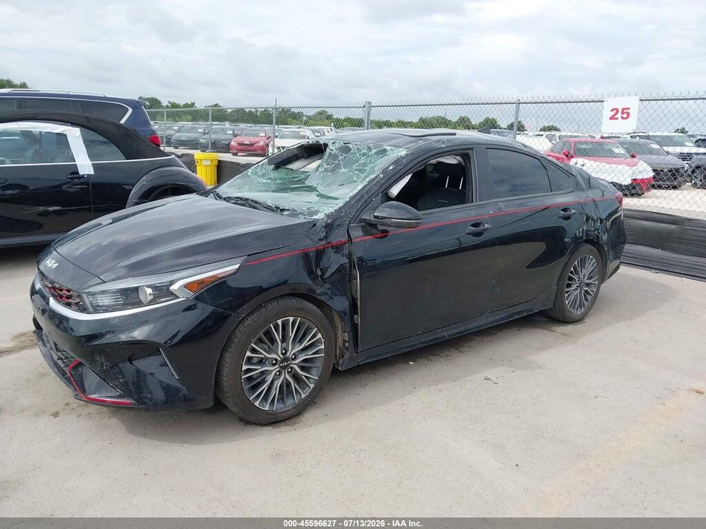 3KPF54AD5NE426544 2022 KIA FORTE photo no. 2