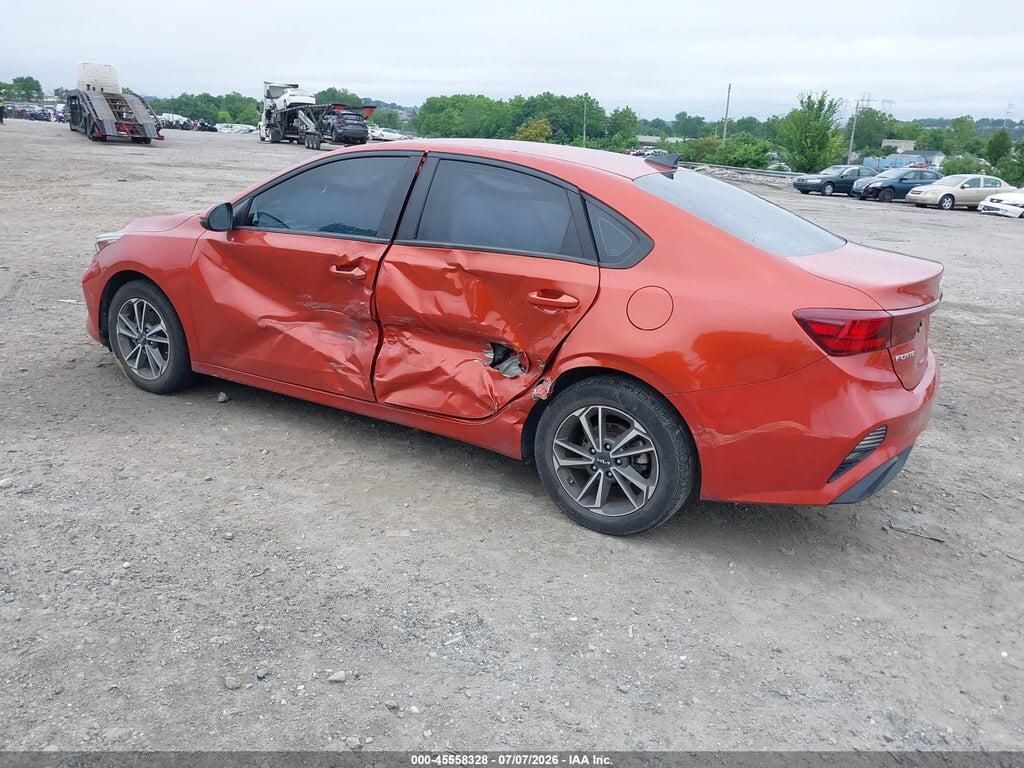 3KPF24AD3NE437664 2022 KIA FORTE photo no. 3