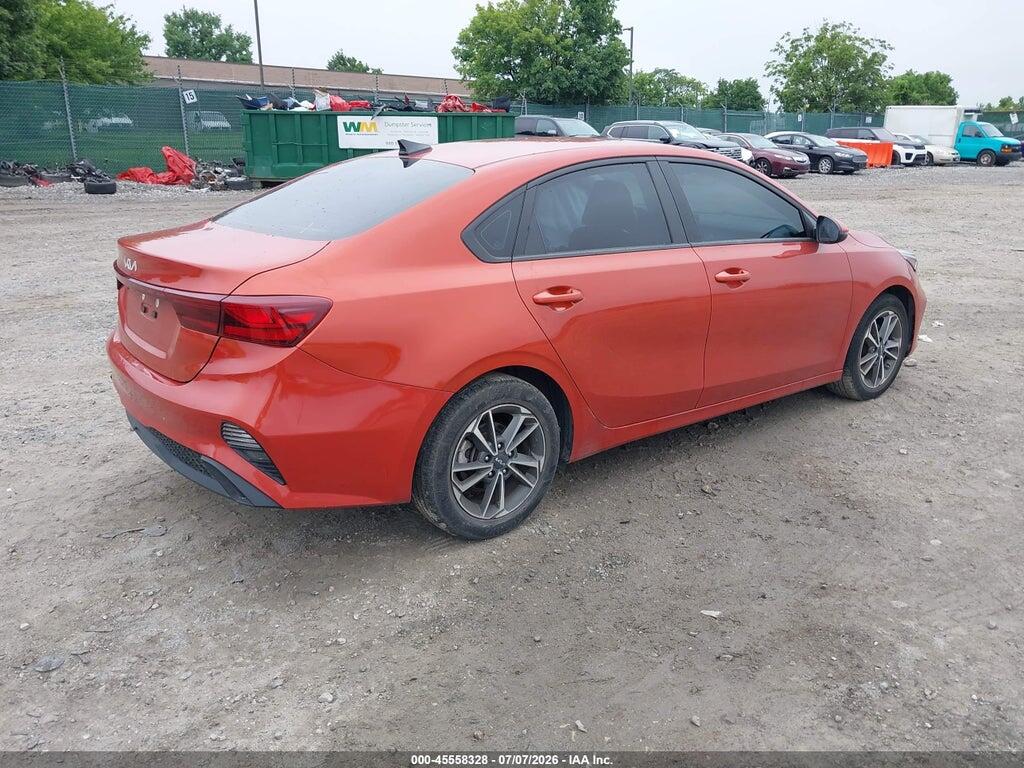3KPF24AD3NE437664 2022 KIA FORTE photo no. 4