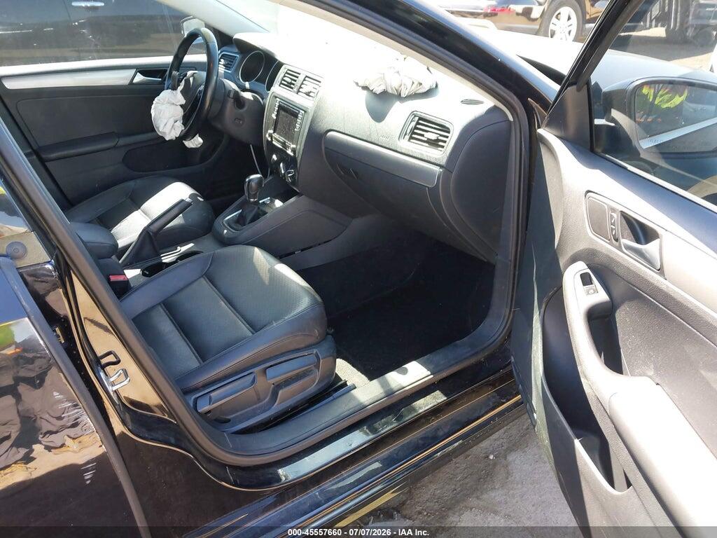 3VWDB7AJ8HM389827 2017 VOLKSWAGEN JETTA photo no. 5