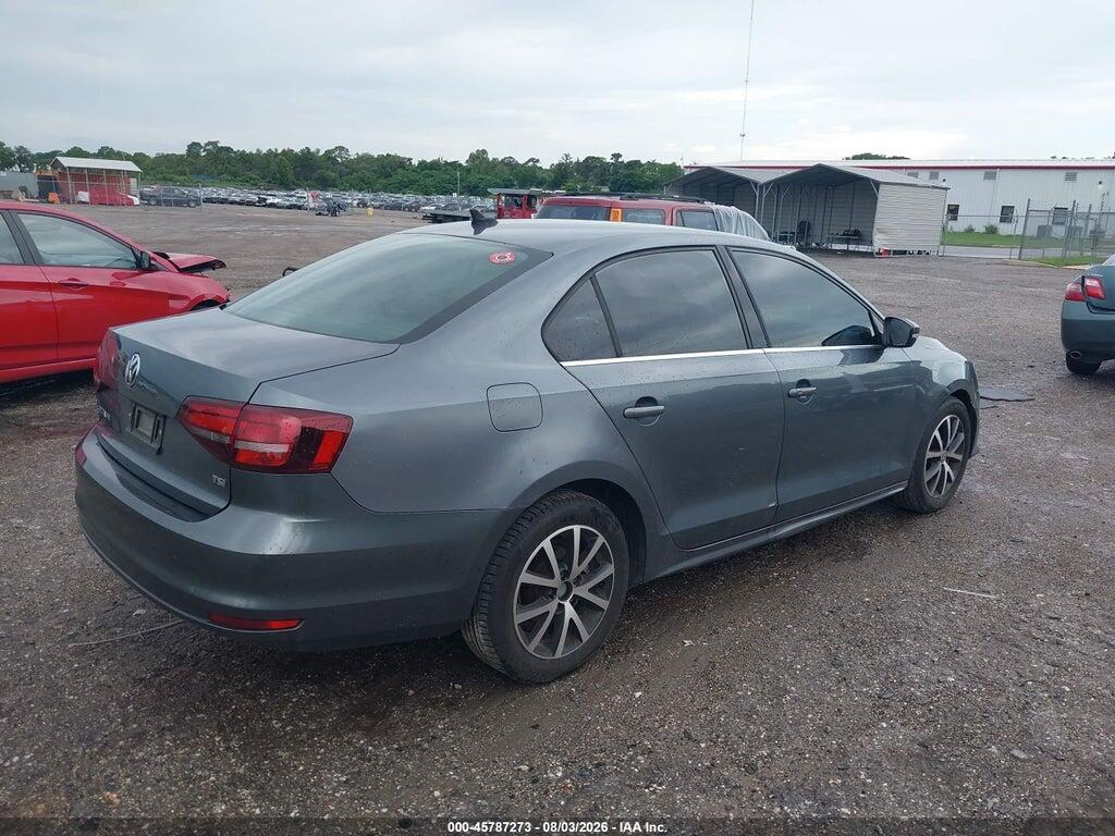 3VWDB7AJ8HM244948 2017 VOLKSWAGEN JETTA photo no. 4