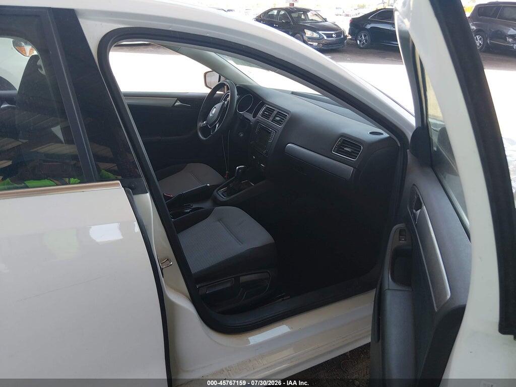 3VW2B7AJ7HM403286 2017 VOLKSWAGEN JETTA photo no. 5