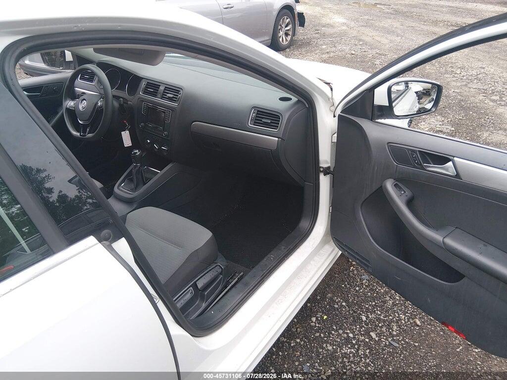 3VW167AJ5HM364813 2017 VOLKSWAGEN JETTA photo no. 5