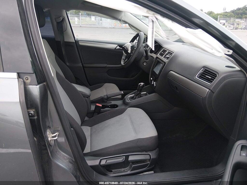 3VW2B7AJ7HM230143 2017 VOLKSWAGEN JETTA photo no. 5
