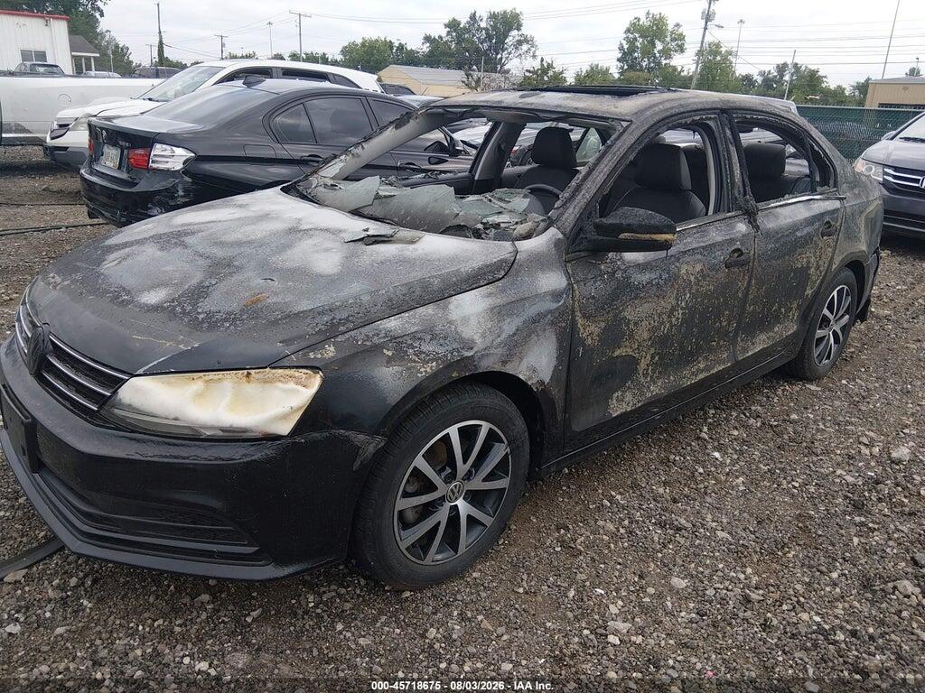 3VWDB7AJ3HM384311 2017 VOLKSWAGEN JETTA photo no. 2