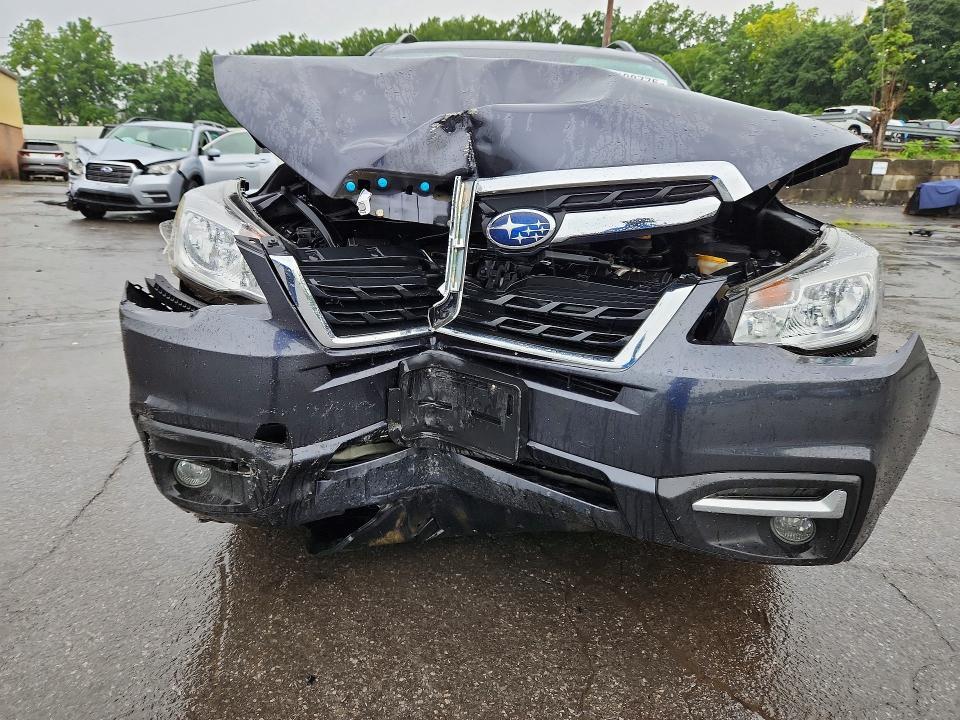 2017 SUBARU FORESTER 2.5I PREMIUM — Фото 5 из 13
