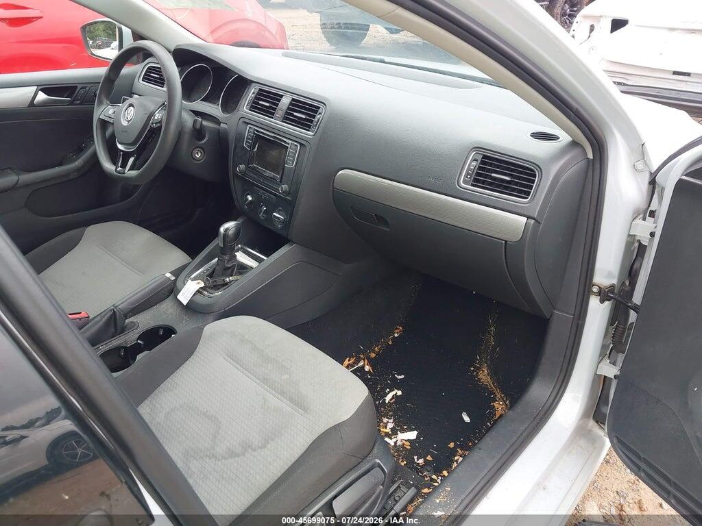 3VW2B7AJ1HM323983 2017 VOLKSWAGEN JETTA photo no. 5